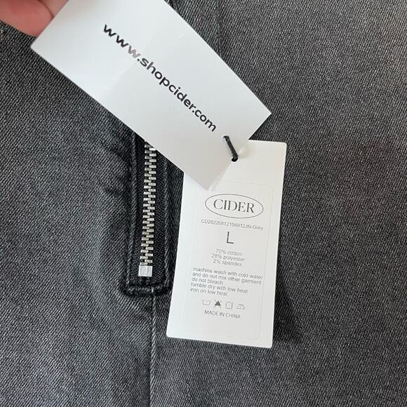 NWT Cider Gray Black Zip Front Jeans (Size Large) - Picture 3 of 9